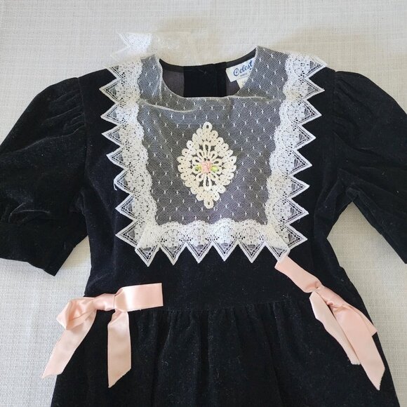Vintage Celeste Originals 6X Girls Velvet Black Dress White Bib Holiday ILGWU - Picture 2 of 5